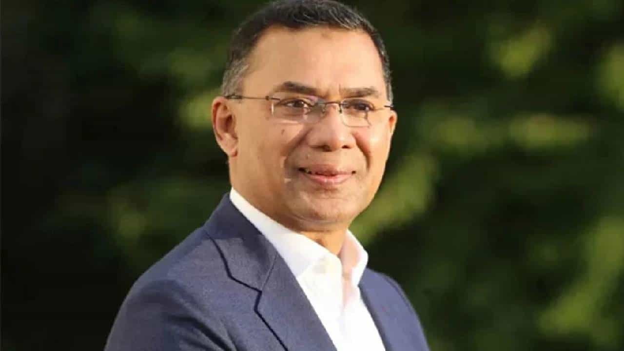 Tarique Rahman: তারেক রহমানের প্রত্যাবর্তনে রাজনীতিতে নতুন সমীকরণ? বাড়ছে আন্তর্জাতিক উদ্বেগ! Tarique Rahman: তারেক রহমানের প্রত্যাবর্তনে রাজনীতিতে নতুন সমীকরণ? বাড়ছে আন্তর্জাতিক উদ্বেগ!