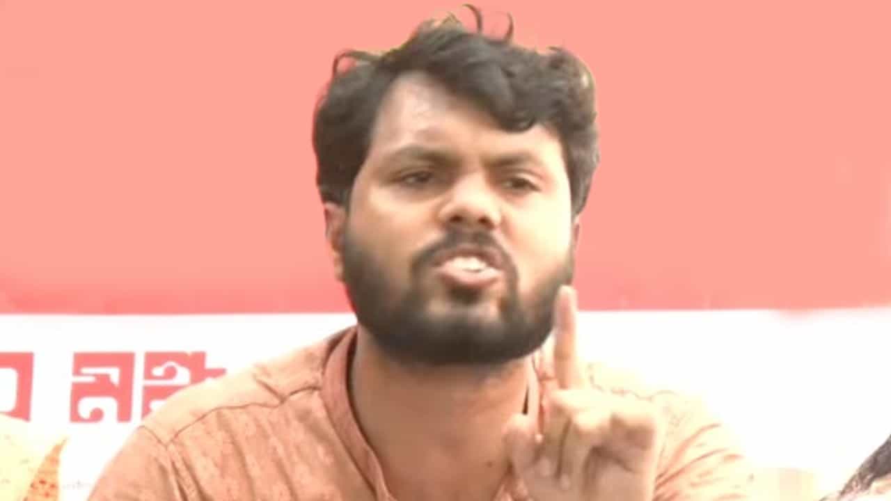 Osman Hadi: 'পাকিস্তানপন্থী সেনাবাহিনী হওয়ার চেষ্টা করবেন না', চরম বার্তা দিয়েছিলেন ওসমান হাদি Osman Hadi: 'পাকিস্তানপন্থী সেনাবাহিনী হওয়ার চেষ্টা করবেন না', চরম বার্তা দিয়েছিলেন ওসমান হাদি