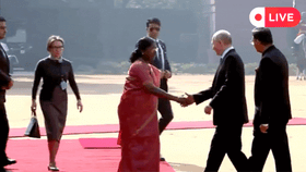 রাইসিনা হিলসে রুশ প্রেসিডেন্ট, রাষ্ট্রপতির সঙ্গে হল সৌজন্য সাক্ষাৎ