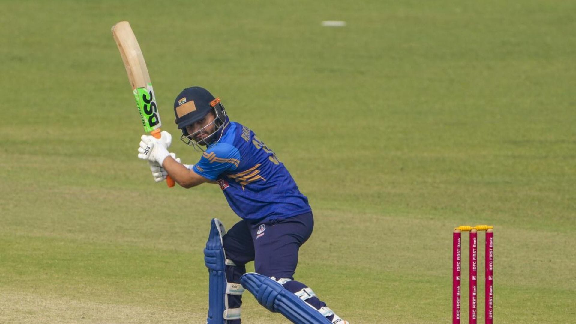 ৫৬ বলে সেঞ্চুরি, বিজয় হাজারে ট্রফিতে রিঙ্কু শো!