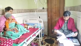 মেয়ে অসুস্থ, হাসপাতালেই বসে কাজ সারছেন BLO বাবা