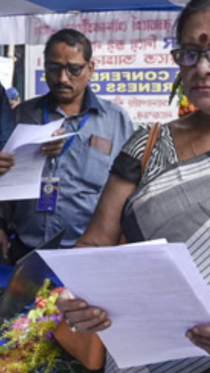 খসড়া তালিকায় নিজের নাম দেখবেন কী করে?