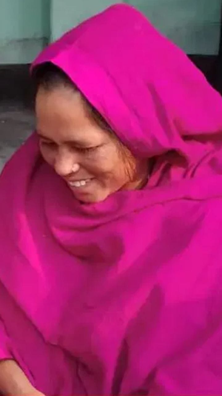 মালদা সীমান্ত দিয়ে ভারতে ফিরলেন অন্তঃসত্ত্বা সোনালি