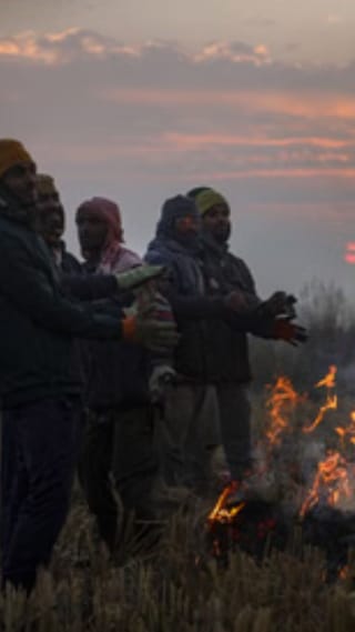 উইকএন্ডে জমিয়ে ঠান্ডা!