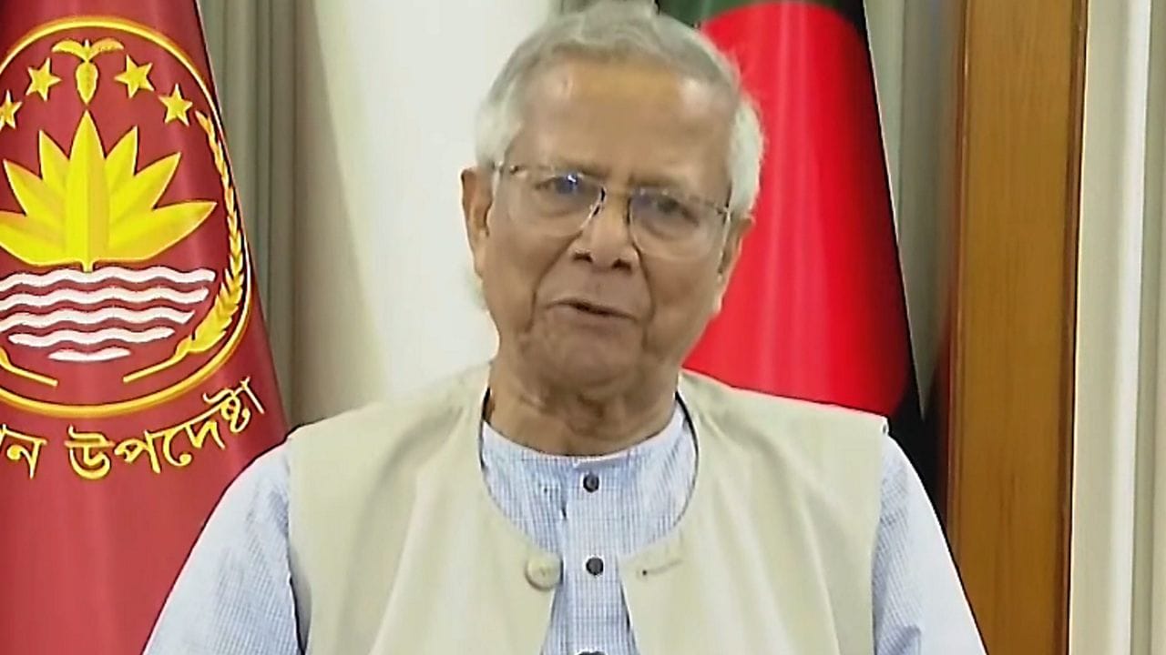 যাকে এত ভরসা করেছিলেন ইউনূস, সেই সরে গেলেন! এবার কী হবে?