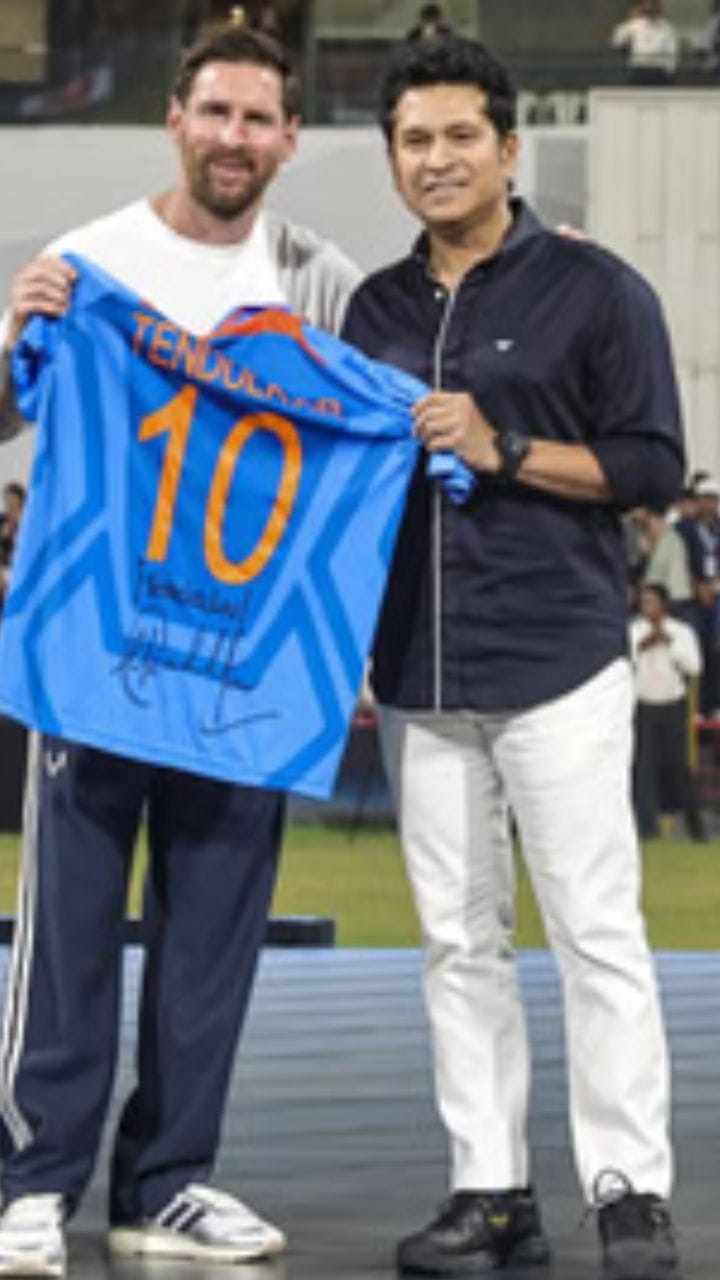 দুই G.O.A.T-র ম্যাজিক দেখল মুম্বই