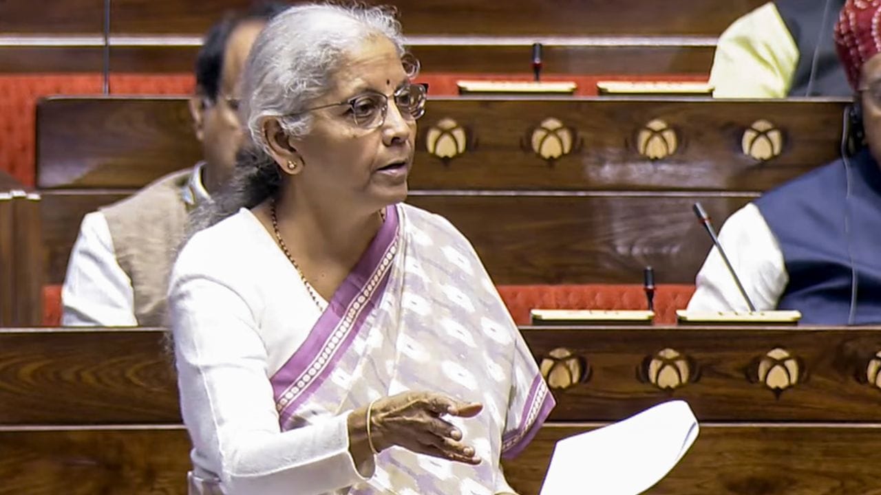 Nirmala Sitharaman: ‘বাংলায় বোমা চলে, আইন নয়! ৩৬টা রাজ্যের মধ্যে ৩৫ নম্বরে বাংলা’, NCRB তথ্য তুলে আক্রমণে নির্মলা