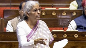 বাংলা ছেড়েছে প্রায় ৭ হাজার সংস্থা, বিদায়ী-বাণে TMC-কে বিঁধলেন নির্মলা