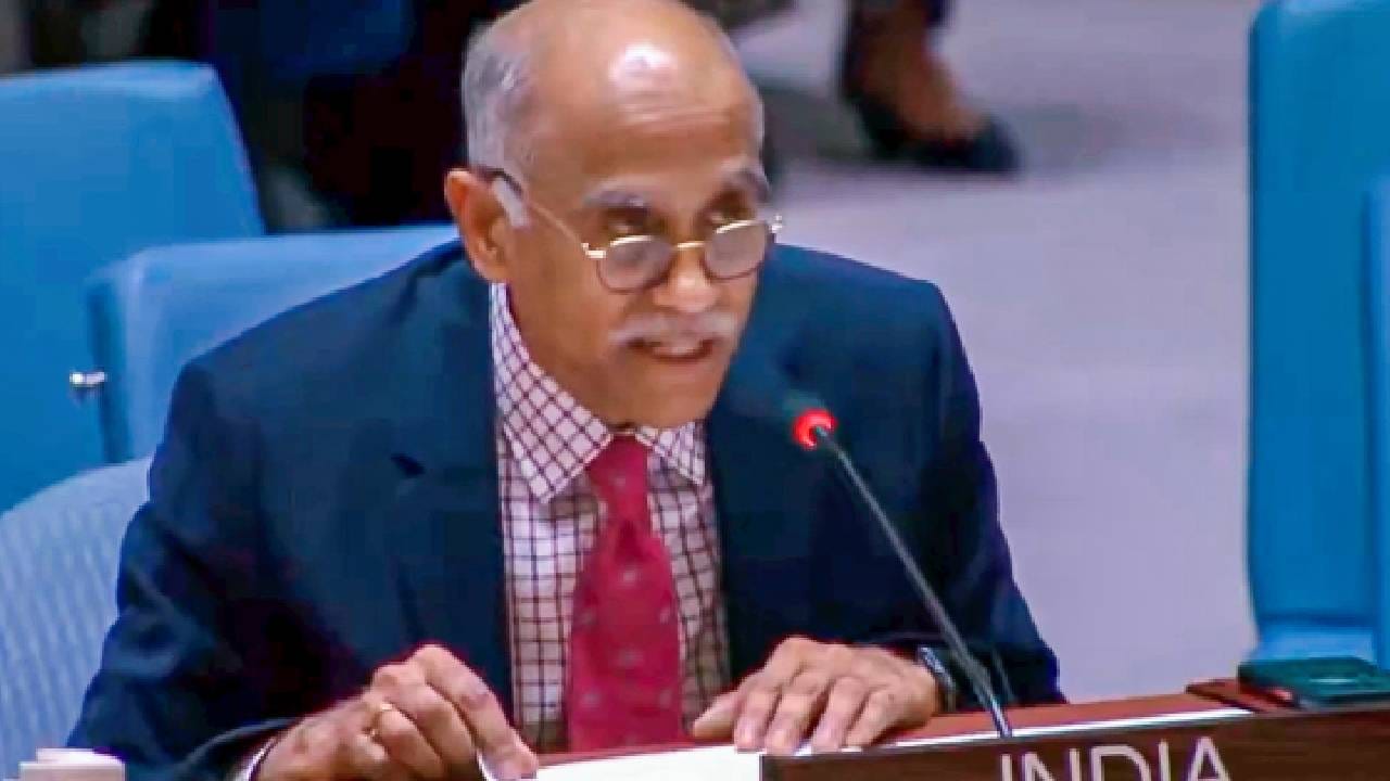 India Slams Pak at UN: ‘ইমরানের কাঁধে সওয়ার হয়ে ক্ষমতা জিইয়ে রেখেছেন মুনির’, পাকিস্তানকে তোপ ভারতের India Slams Pak at UN: ‘ইমরানের কাঁধে সওয়ার হয়ে ক্ষমতা জিইয়ে রেখেছেন মুনির’, পাকিস্তানকে তোপ ভারতের
