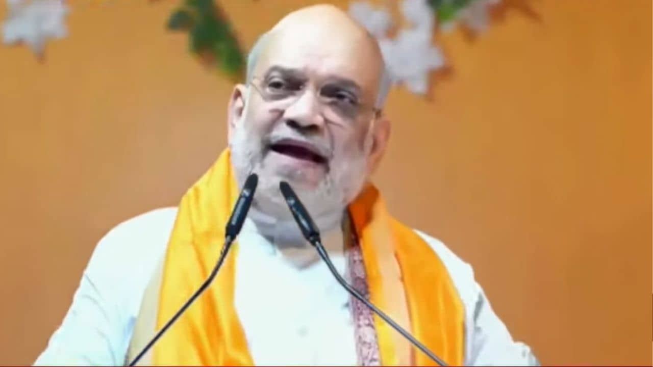 Amit Shah in Siliguri: মমতা বন্দ্যোপাধ্যায়ের যাওয়ার সময় এসেছে, তীব্র আক্রমণ অমিতের