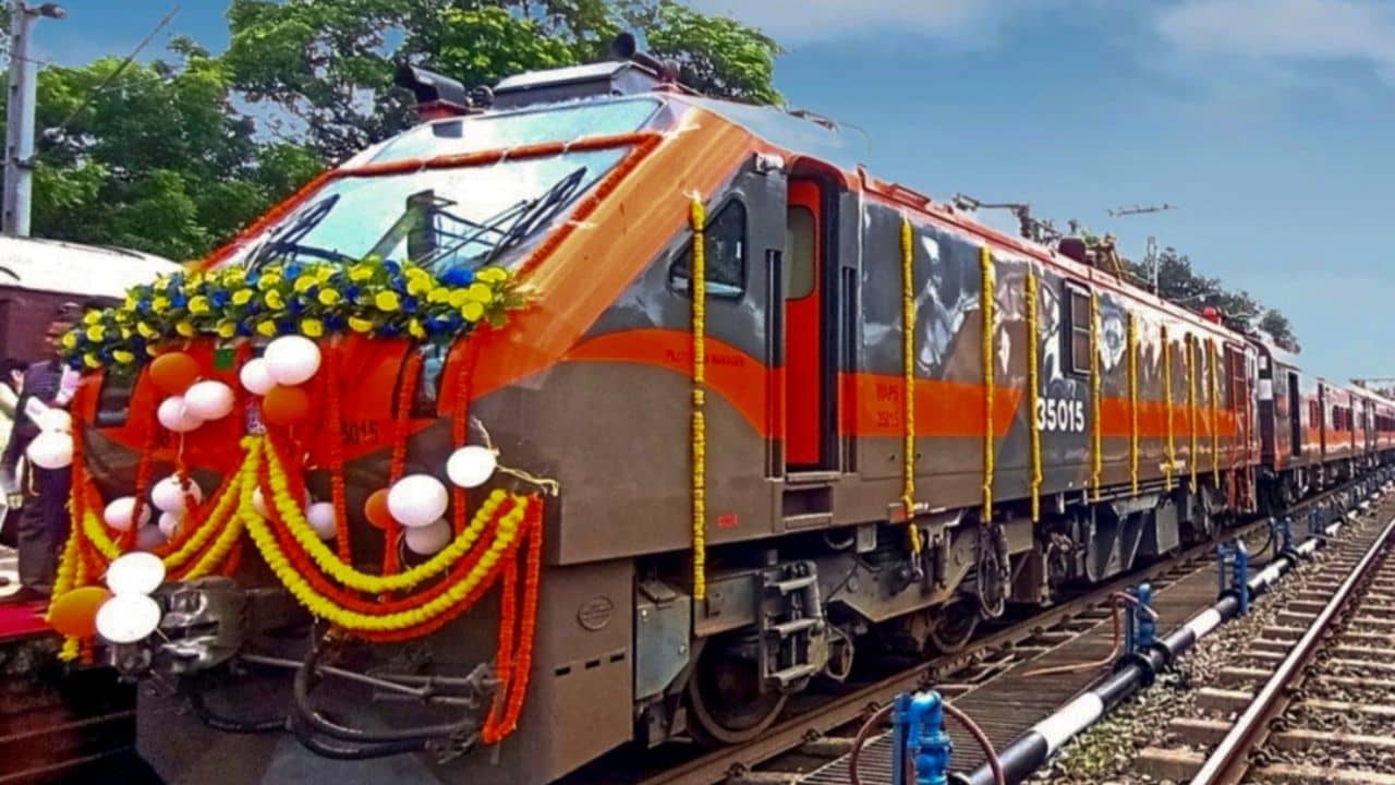 Amrit Bharat Express: বাংলার পরিযায়ী শ্রমিকদের জন্য সুখবর, চালু হচ্ছে অমৃত ভারত, জানুন রুট ও ভাড়া