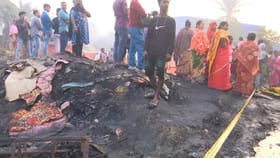 'পুলিশ খালি বলছে সকাল ৮টা থেকে জেসিবি আসছে, এখনও এল না'