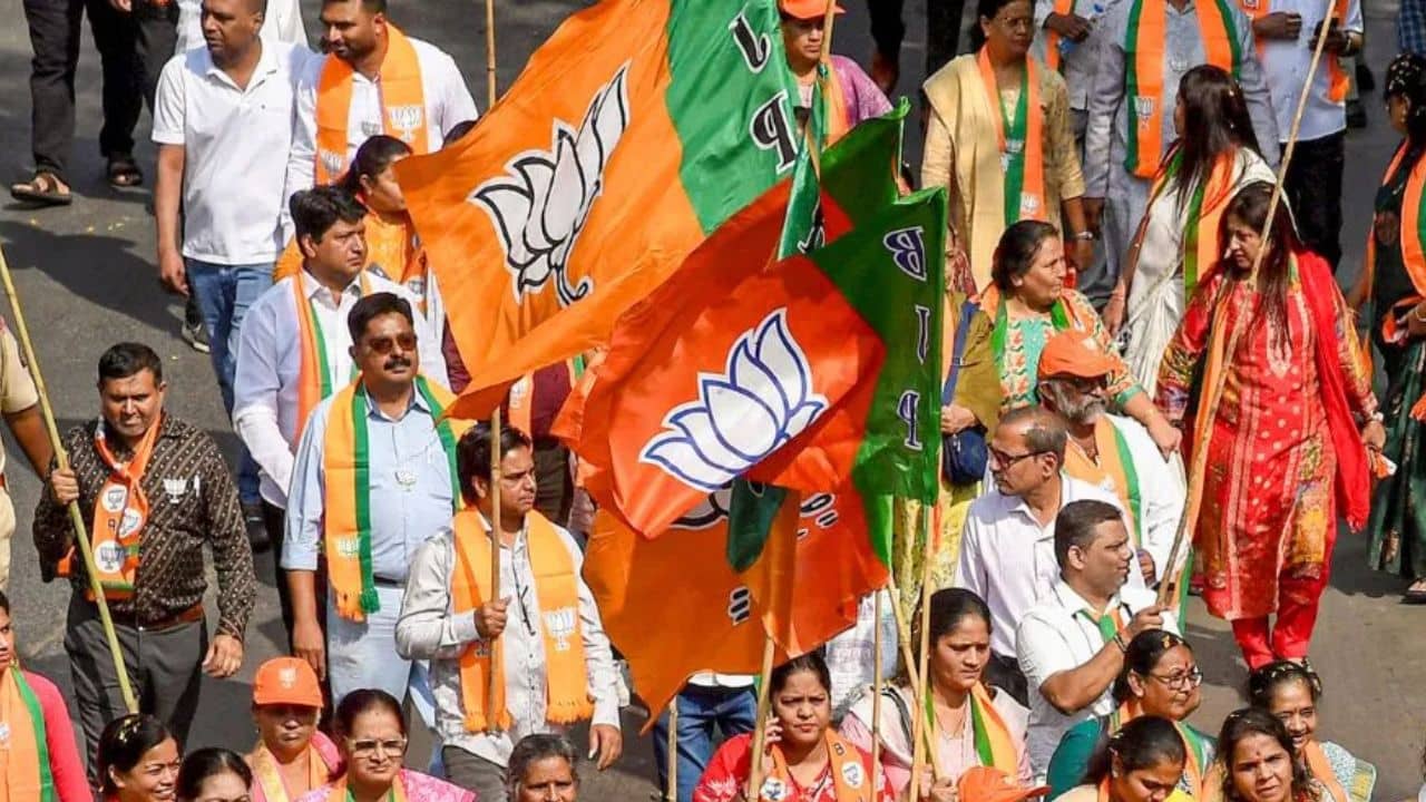 BJP Joining: চেষ্টা করছি ফিরিয়ে আনার, মুখ্যমন্ত্রীর সভার আগেই উত্তরে তৃণমূলে বড় ভাঙন