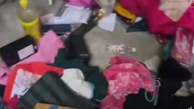 বোরখা ও হেলমেট পরে ঢুকে বাড়ি সাফ করল ডাকাত দল