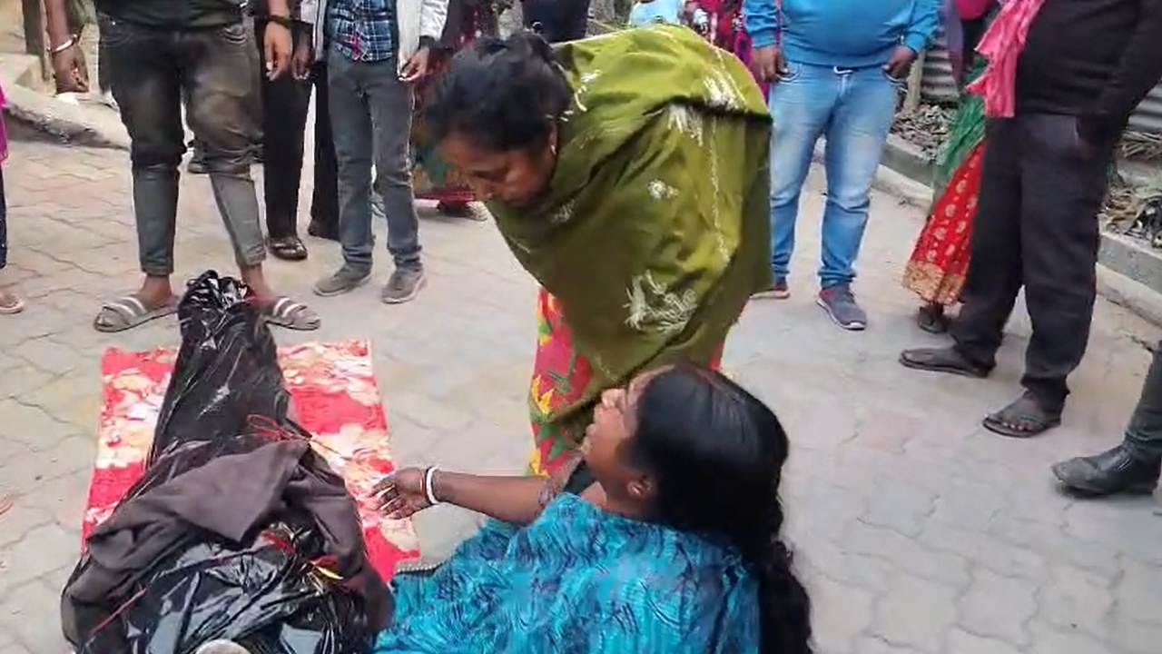 Dhupguri: ২ হাজার টাকা বাকি ভাড়া! তাতে জীবনটাই দিয়ে দিতে হল ভাড়াটিয়াকে Dhupguri: ২ হাজার টাকা বাকি ভাড়া! তাতে জীবনটাই দিয়ে দিতে হল ভাড়াটিয়াকে