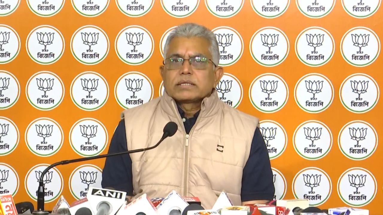 West Bengal News Today Live: বহুদিন পর সাংবাদিক বৈঠকে বসলেন দিলীপ ঘোষ West Bengal News Today Live: বহুদিন পর সাংবাদিক বৈঠকে বসলেন দিলীপ ঘোষ