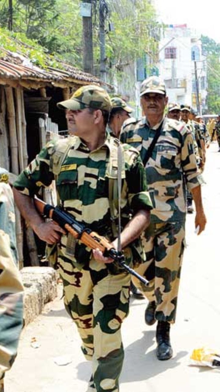 কেন্দ্রীয় বাহিনী মোতায়েন নিয়ে বৈঠক কমিশনের