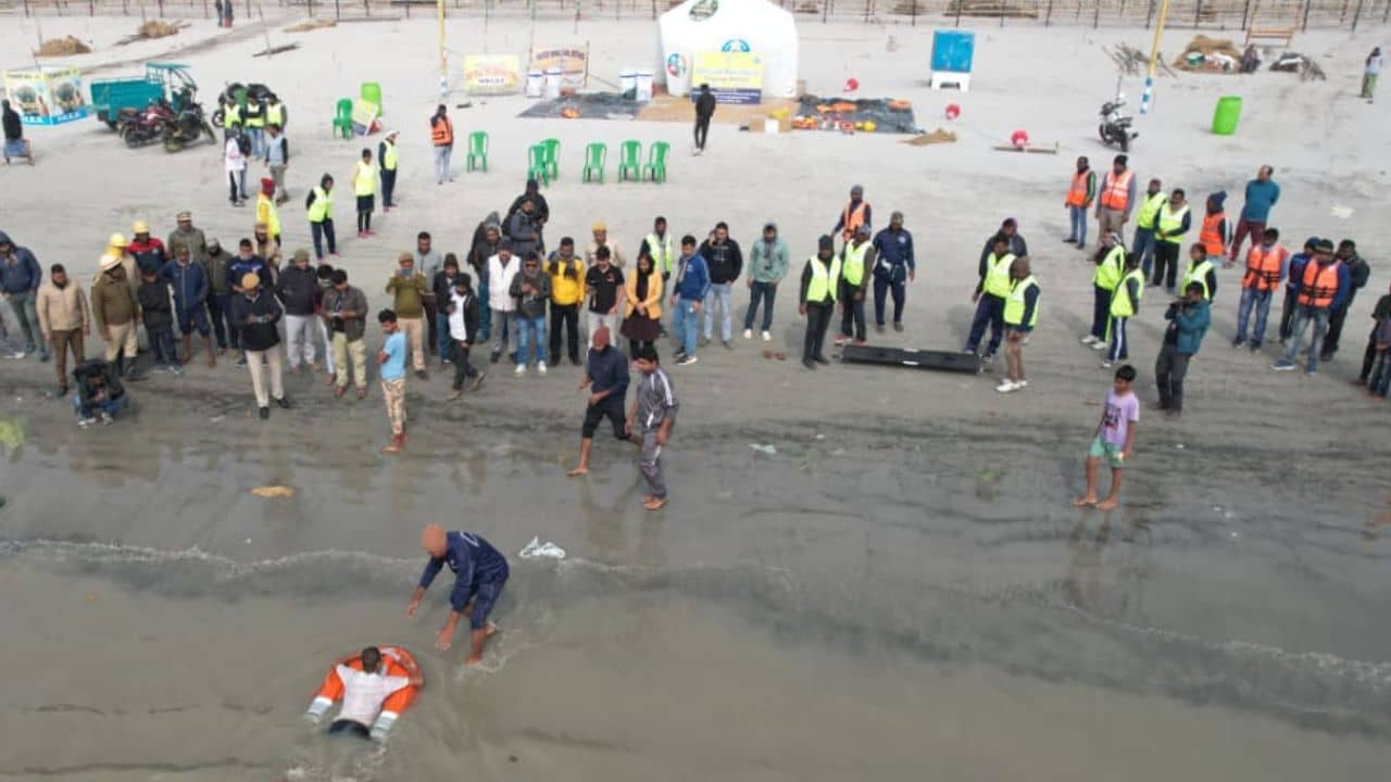 Gangasagar: আর ডুবুরী নয়, কেউ ডুবে গেলে এভাবে উদ্ধার করা হবে গঙ্গাসাগরে