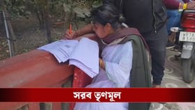 ২ দিন আগে স্বামীর মৃত্যু, সাদা থান পরে শুনানিকেন্দ্রে প্রৌঢ়া