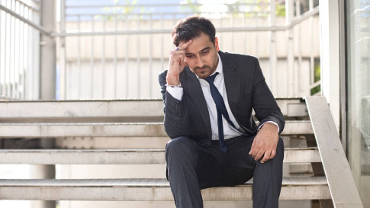 National Youth Day: হাতে ডিগ্রি, নেই চাকরি! দেশে বাড়ছে শিক্ষিত বেকার