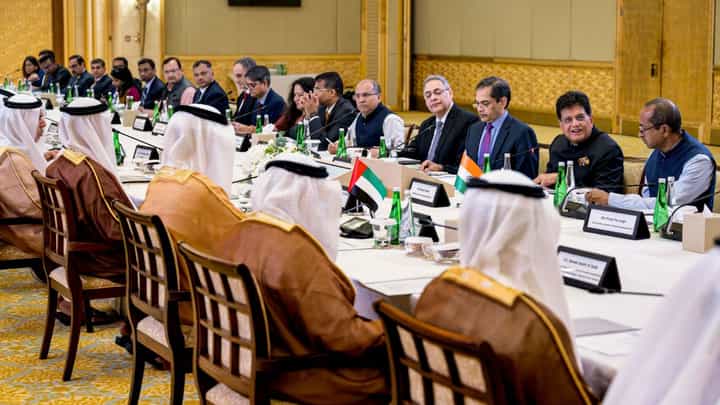 India-UAE Relation: কাছাকাছি ভারত ও সংযুক্ত আরব আমিরশাহি, প্রেশার বাড়ল পাকিস্তান-আমেরিকার! India-UAE Relation: কাছাকাছি ভারত ও সংযুক্ত আরব আমিরশাহি, প্রেশার বাড়ল পাকিস্তান-আমেরিকার!