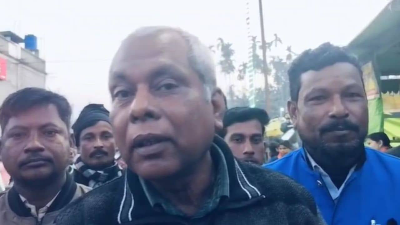 BJP Leader Threat: ED-র পশ্চাৎদেশে ডাণ্ডা মারুন, আর বিজেপি কর্মীদের গুলি করে দিন, খুল্লামখুল্লা বললেন TMC নেতা