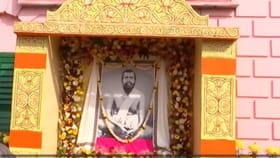 'ভোর ৪টেয় এসেছি', নতুন বছরের প্রথম দিনে দক্ষিণেশ্বরে যে ছবি দেখা গেল..