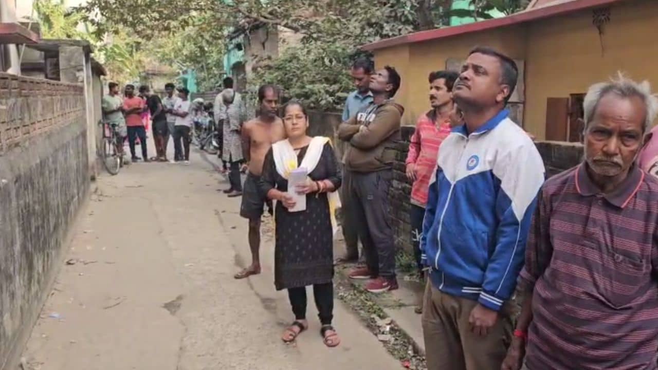 Kolkata News: বাঁচাও বাঁচাও বলেই বীভৎস শব্দ! রক্তে ভেসে গেল রবীন্দ্রনগরের রাস্তা, হাড়হিম ঘটনা কলকাতায়
