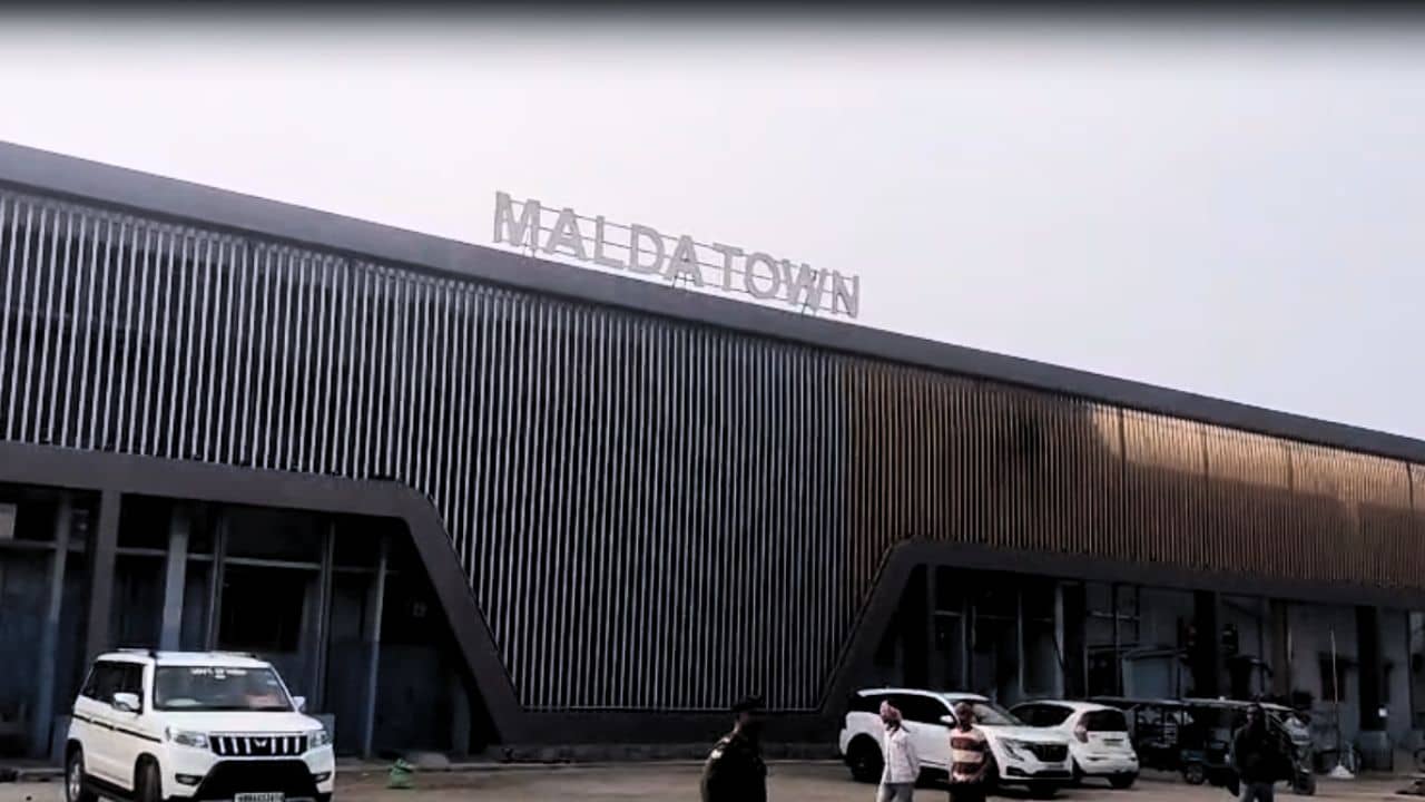 Malda: ঐতিহাসিক মুহূর্তের অপেক্ষায় মালদহ, ঠিক ১২ দিন পর মোদীর উপস্থিতিতে বাংলার বুকে তৈরি হবে নজির