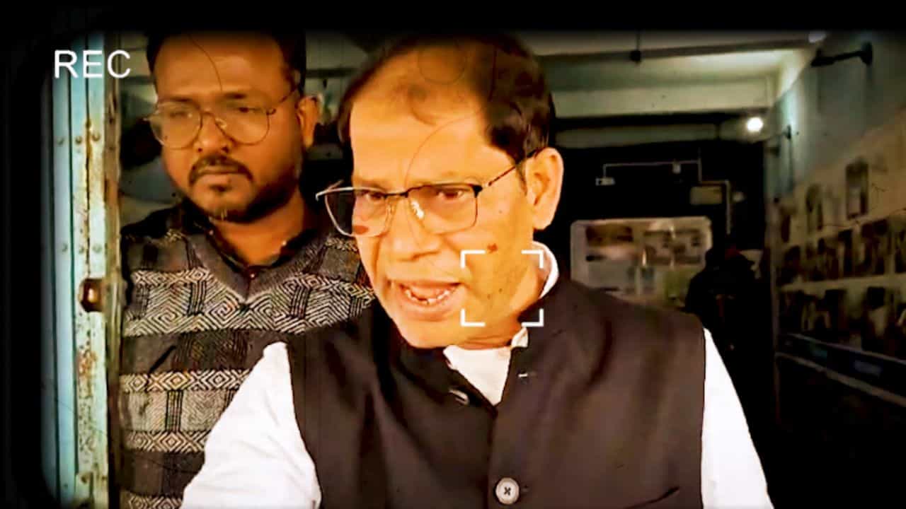 TMC MLA Manirul Islam: শুরুতে বিড়ি পাতা বাঁধা! কোন 'জাদুবলে' ফরাক্কার তৃণমূল বিধায়ক মনিরুলের উত্থান কীভাবে জানেন?
