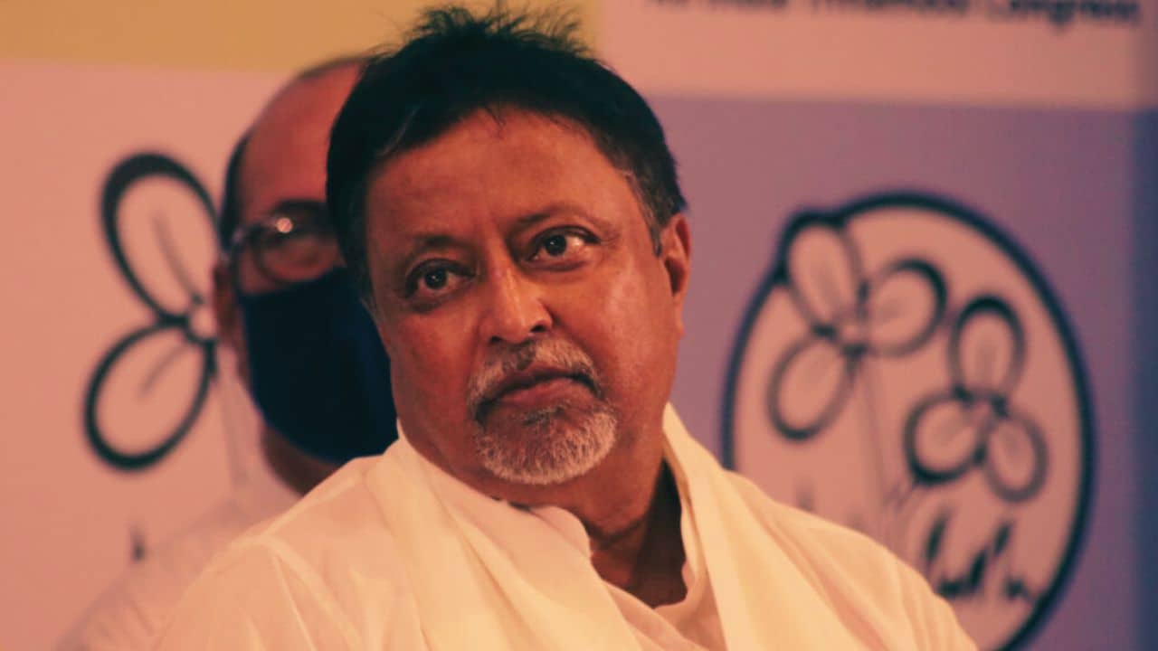 Mukul Roy: হ্যাপি রিটার্নস অব দ্য ডে বলতে পারছি না... এত কষ্ট চোখে দেখা যায় না, মুকুলের কী কঠিন অবস্থা, জানালেন শুভ্রাংশু