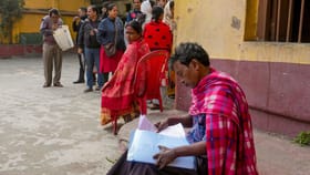 শুধু সংখ্যালঘুদের নামেই যাচ্ছে নোটিস? কী যুক্তি বিশেষ পর্যবেক্ষকের