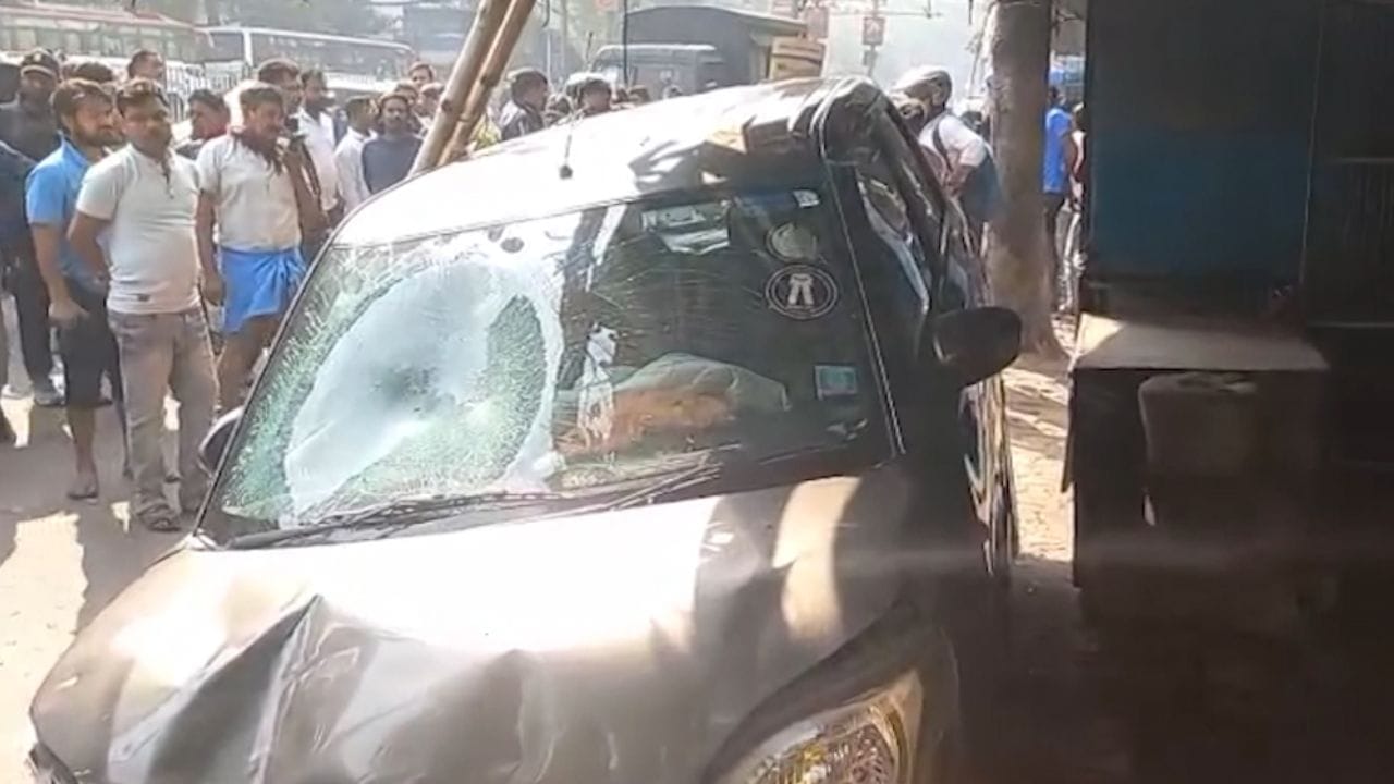 West Bengal-India News Today Live: উল্টোডাঙায় বেপরোয়া গাড়ির ধাক্কা, মৃত্যু পথচারীর West Bengal-India News Today Live: উল্টোডাঙায় বেপরোয়া গাড়ির ধাক্কা, মৃত্যু পথচারীর