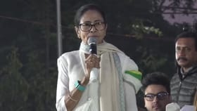 কয়লার টাকা শুভেন্দুর মাধ্যমে অমিত শাহের কাছে যায়: মমতা