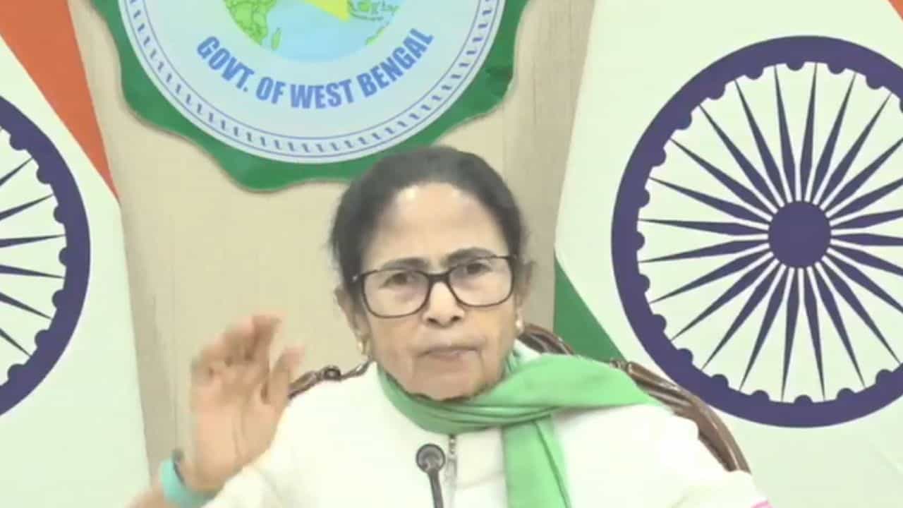 CM Mamata Banerjee: 'খুনিরও ন্যায্য বিচার পাওয়ার অধিকার আছে', নাম বাদ নিয়ে কমিশনকে তোপ মমতার