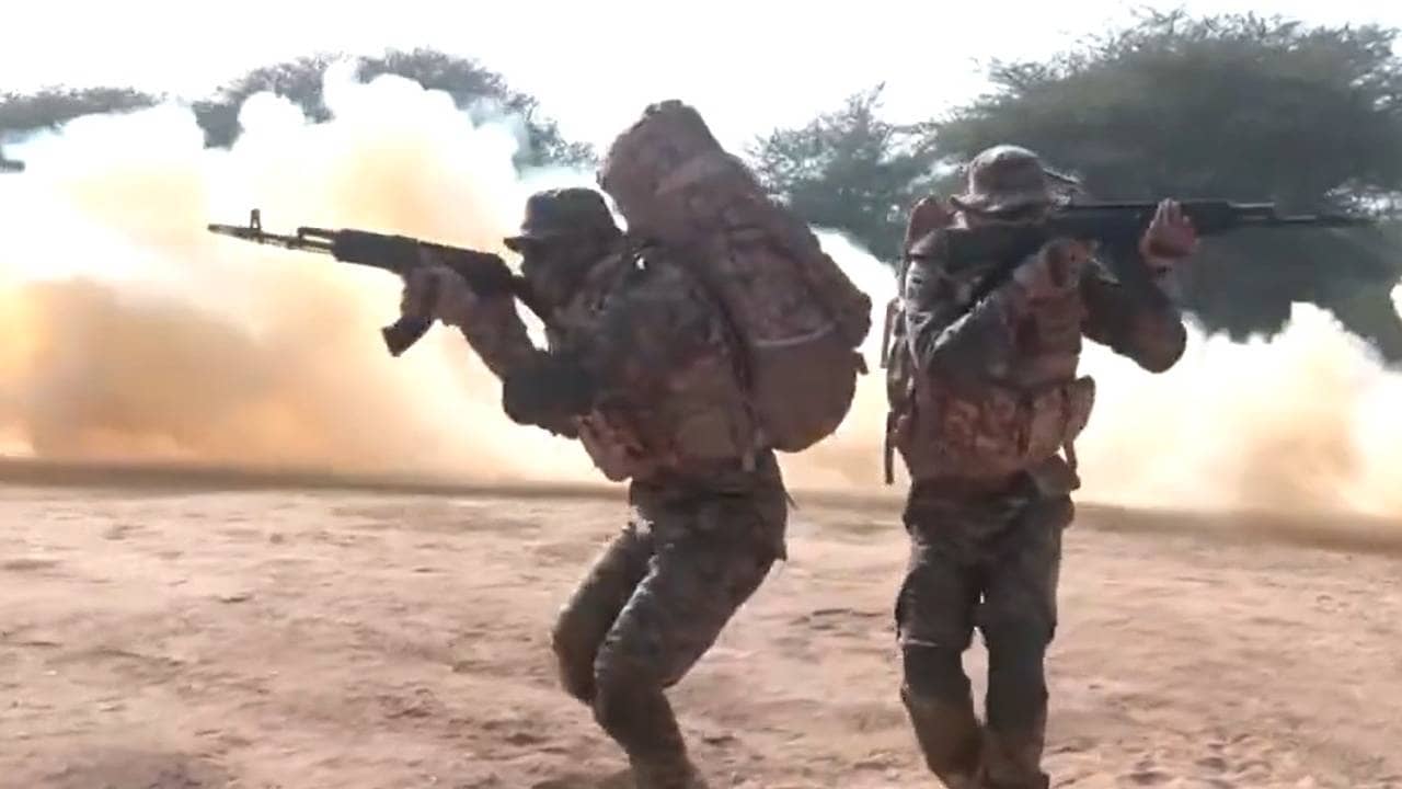 Indian Army: ঘাড়ে নিঃশ্বাস ফেলছে ভৈরব, ভয়ে কুঁকড়ে পাকিস্তান