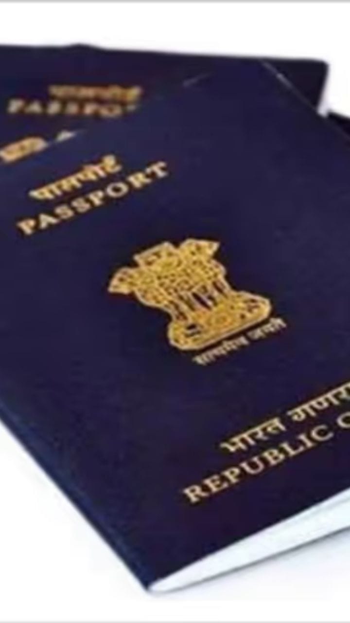 ভাড়া বাড়ি থেকে উদ্ধার বিপুল পরিমাণ পাসপোর্ট