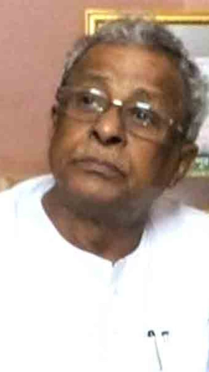 'ভুল পথে চলে গিয়েছিলাম', মাটি ছুঁয়ে ক্ষমা চাইলেন  শিশির