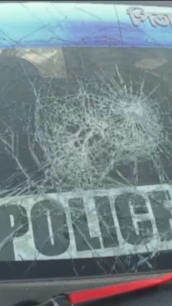 সন্দেশখালিতে ফের আক্রান্ত পুলিশ, কী ঘটল দেখুন