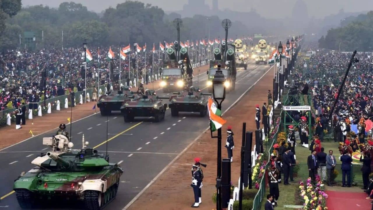 Republic day Parade: বন্দেমাতরমের সার্ধশতবর্ষ থেকে আত্মনির্ভর ভারতের অগ্রগতি, কর্তব্য পথে তুলে ধরা হবে দেশের সাংস্কৃতিক বৈচিত্র্য