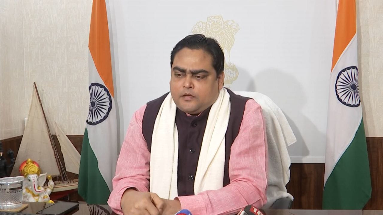 Santanu Thakur: 'আপনাদের কথায় যাঁরা CAA ফর্ম ফিলাপ করেনি তাঁদের কী হবে?', জবাব চাইলেন শান্তনু Santanu Thakur: 'আপনাদের কথায় যাঁরা CAA ফর্ম ফিলাপ করেনি তাঁদের কী হবে?', জবাব চাইলেন শান্তনু