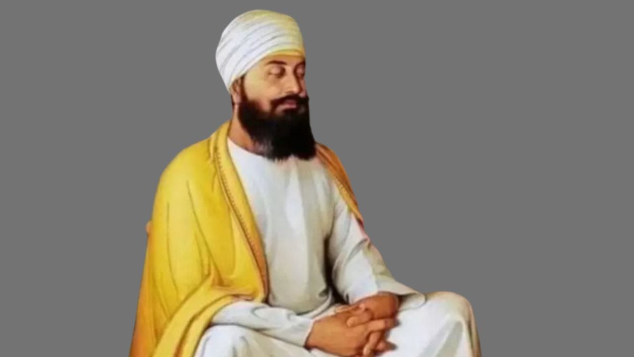 Sikhism: শিষ্যদের ফুটন্ত জলে সিদ্ধ করে, কখনও তুলোর ভিতর ঢুকিয়ে জ্যান্ত জ্বালিয়ে খুন করেছিলেন ঔরঙ্গজেবের সেনা, ধর্ম রক্ষায় গুরু তেগ বাহাদুরের ইতিহাস জানুন Sikhism: শিষ্যদের ফুটন্ত জলে সিদ্ধ করে, কখনও তুলোর ভিতর ঢুকিয়ে জ্যান্ত জ্বালিয়ে খুন করেছিলেন ঔরঙ্গজেবের সেনা, ধর্ম রক্ষায় গুরু তেগ বাহাদুরের ইতিহাস জানুন