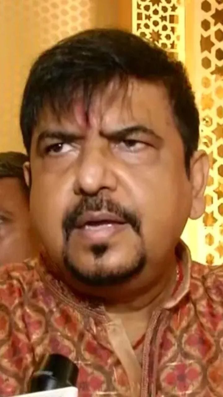 আনন্দপুরের মোমো কারখানায় অগ্নিকাণ্ড নিয়ে কী বললেন সুজিত বসু?