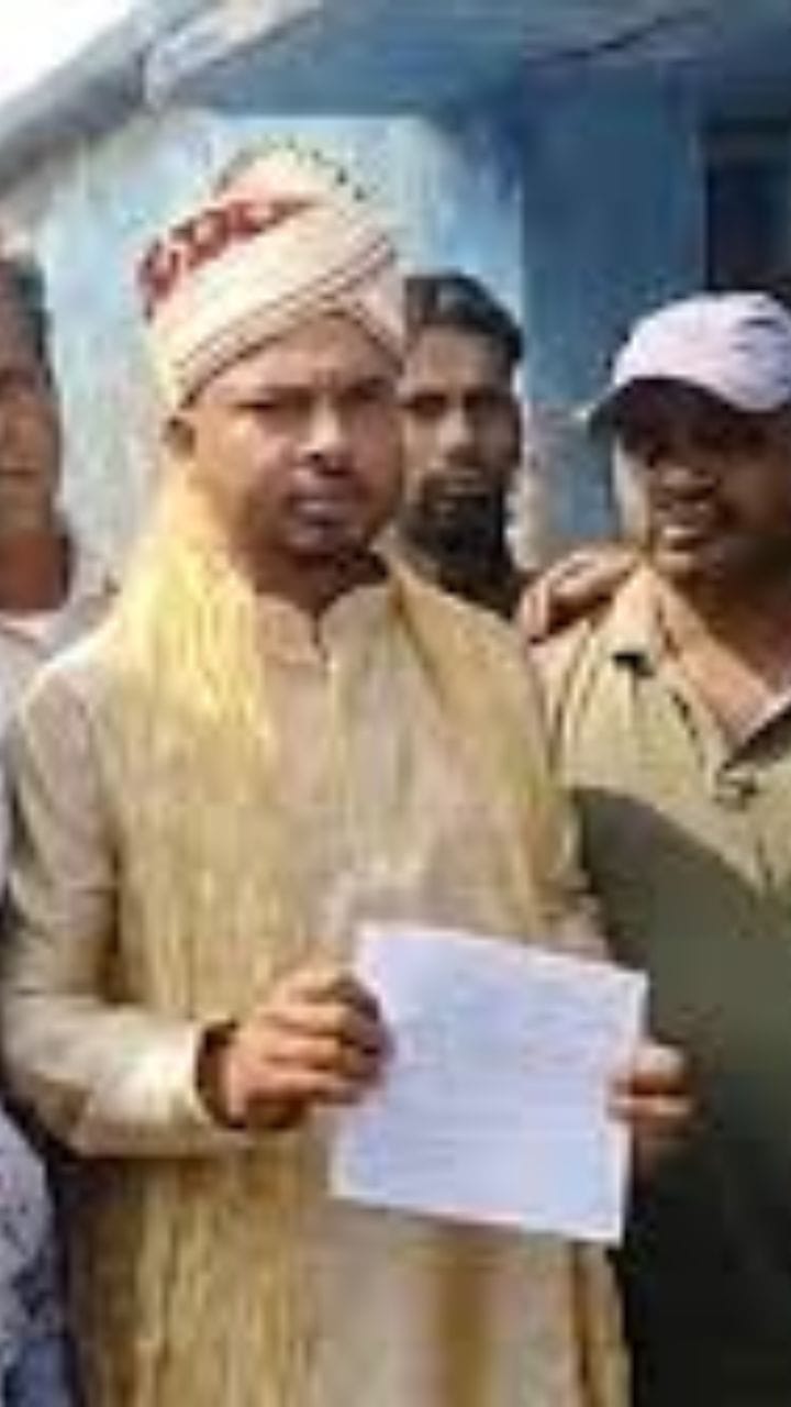 ডায়মন্ড হারবারে বর বরযাত্রী নিয়ে বরবেশেই হাজির শুনানিতে