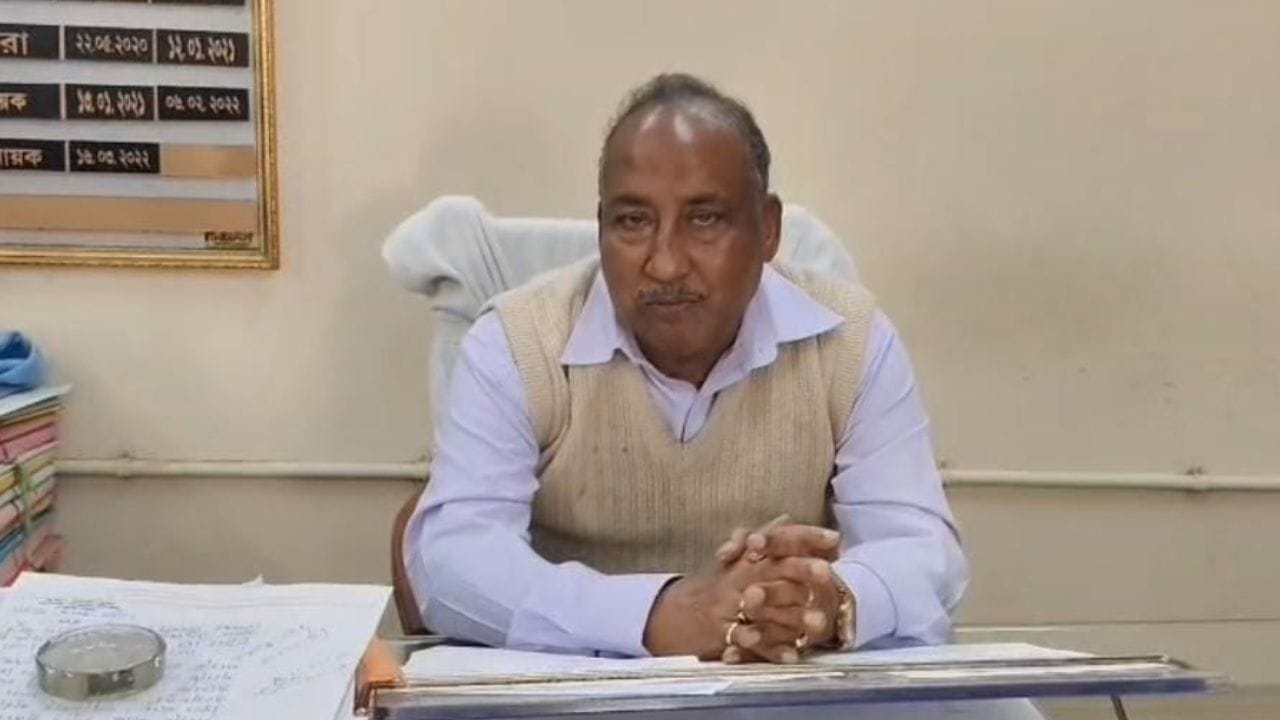 পুলিশের জালে শুভেন্দুর জেলার তৃণমূলের পৌরসভার চেয়ারম্যান, কেন? পুলিশের জালে শুভেন্দুর জেলার তৃণমূলের পৌরসভার চেয়ারম্যান, কেন?