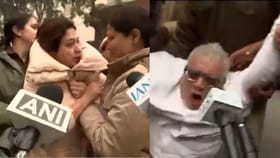 Live: শাহের দফতরের বাইরে ধর্নায় তৃণমূল সাংসদরা, আজ পথে মমতা