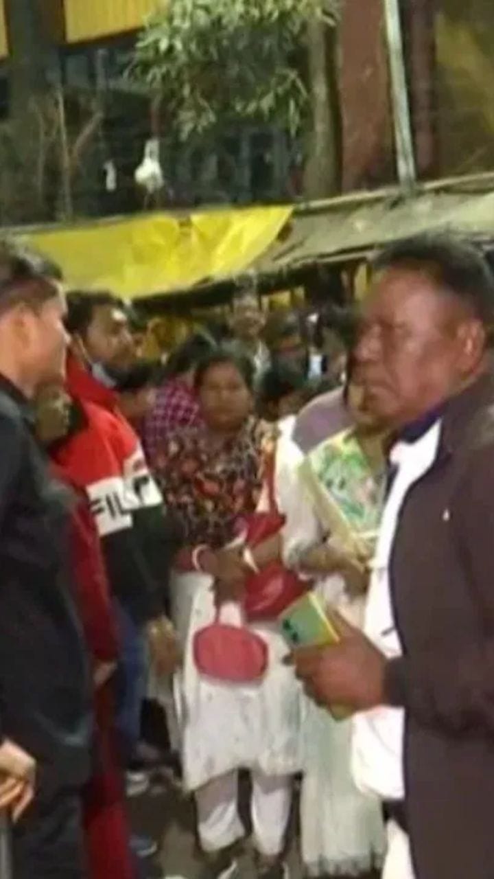 আমহার্স্ট স্ট্রিটে শ্যামাসুন্দরী কালীমন্দিরে পুজো দেওয়া নিয়ে তুলকালাম, দেখুন ভিডিয়ো