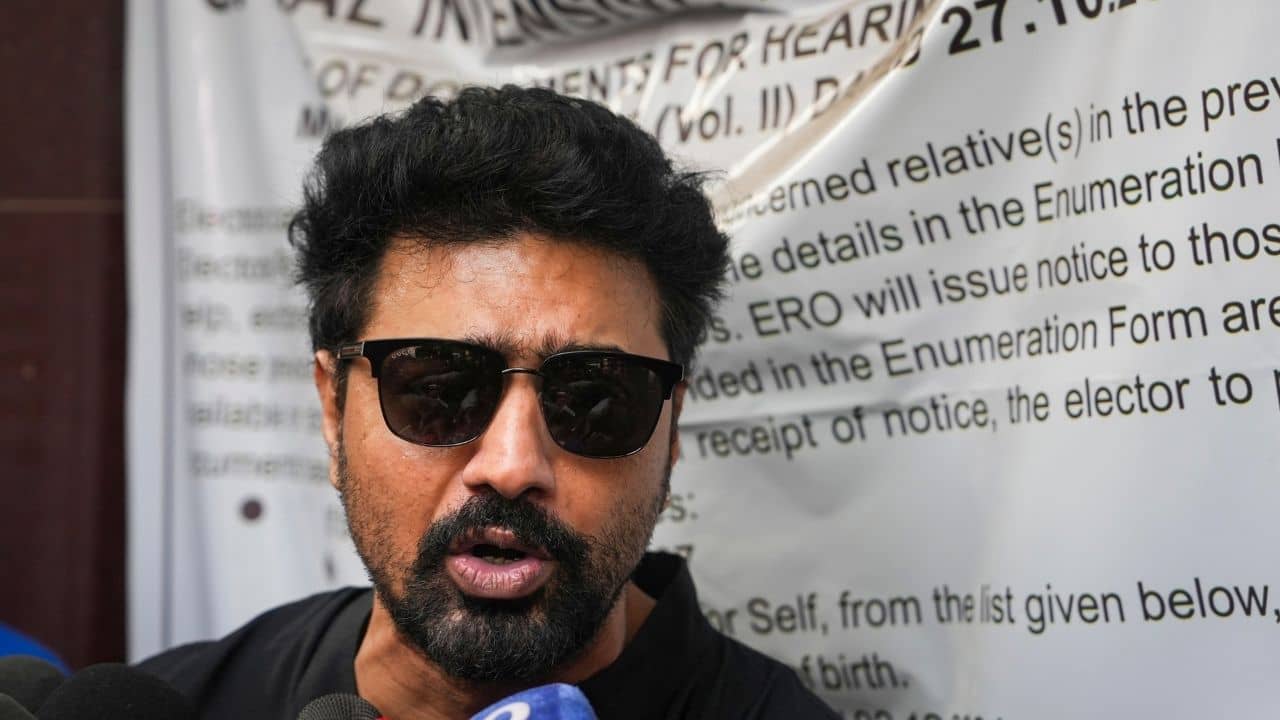 SIR হিয়ারিংয়ে দেবকে, কী প্রশ্ন করা হল সুপারস্টারকে?