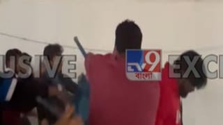 Chaos in Howrah: হাওড়ার আবাসনে যুযুধান প্রোমোটার-আবাসিক! চেয়ার কাঁধে তুলে চলল হামলা