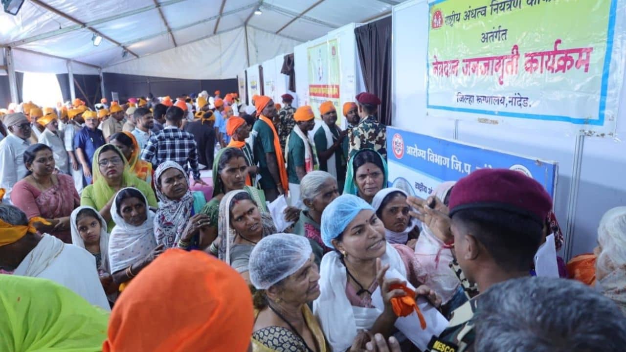 Hind Di Chadar: সেবাই ধর্ম, ‘হিন্দ-দি-চাদরে’র বিশাল লঙ্গরে লক্ষ লক্ষ মানুষ খেলেন একসঙ্গে